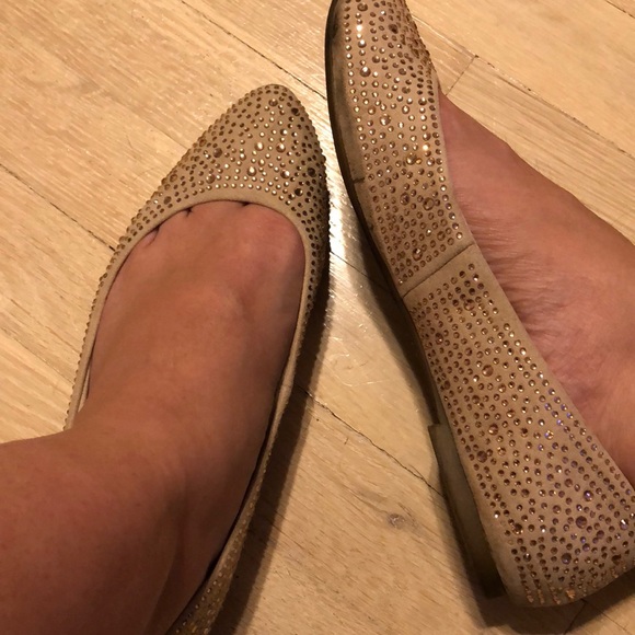 Guess flats - Picture 2 of 3